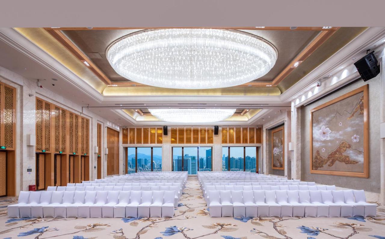 Готель Wyndham Grand Plaza Royale Colorful Yunnan Куньмін Екстер'єр фото